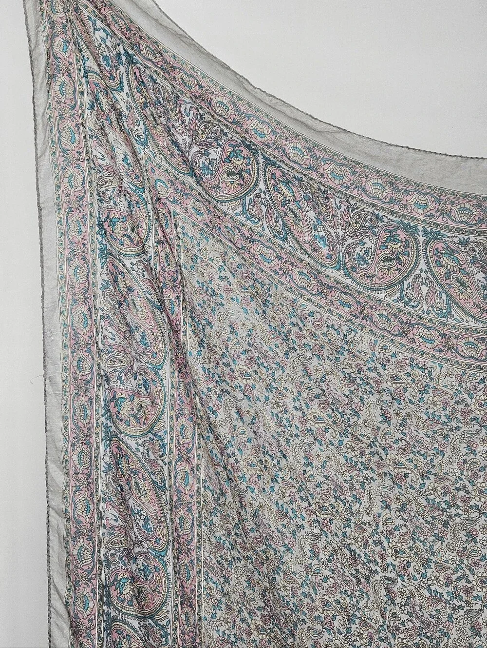 🛑SOLD🛑 Scarf 38x39